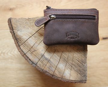 Ключница KLONDIKE «Luke», натуральная кожа в темно-коричневом цвете, 11 х 7,5 см