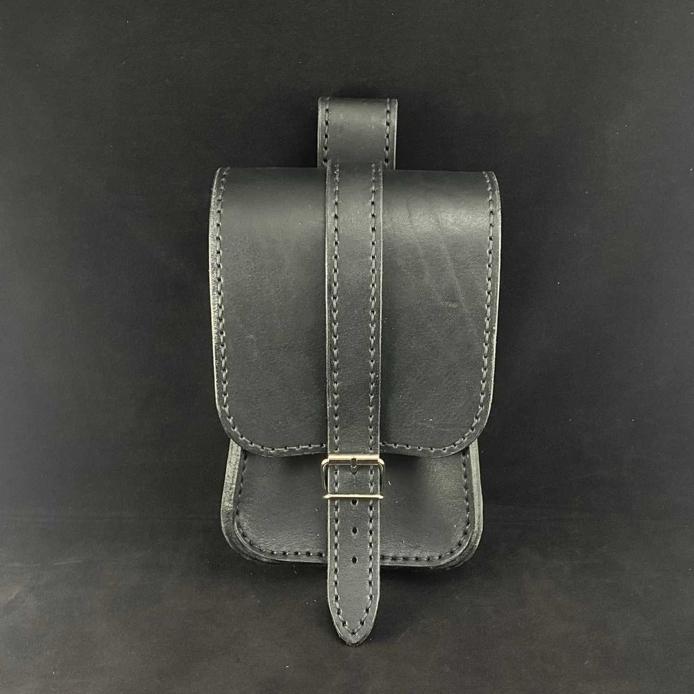 Сумка поясная вертикальная чёрная