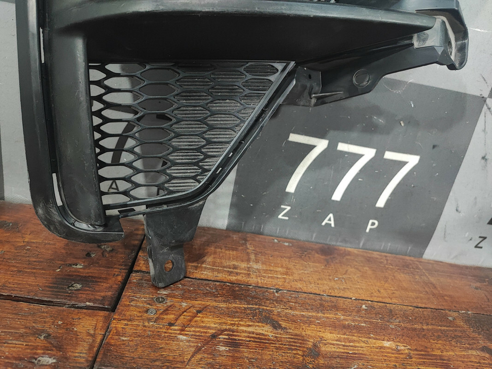 Накладка ПТФ передняя правая Kia Cerato 4 (BD) 18-21 Б/У Оригинал 86596M6000