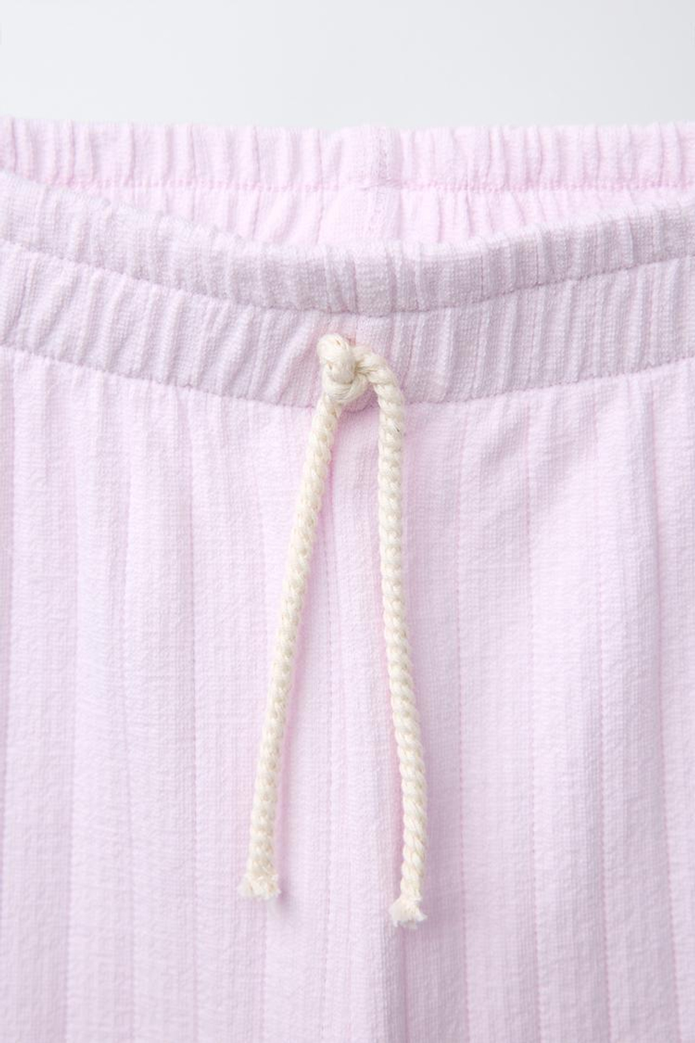 ZARA ЖАККАРДОВЫЕ БРЮКИ С ВЫШИВКОЙ В ШВЕЙЦАРСКОМ СТИЛЕ, РОЗОВЫЙ/ЛИЛОВЫЙ