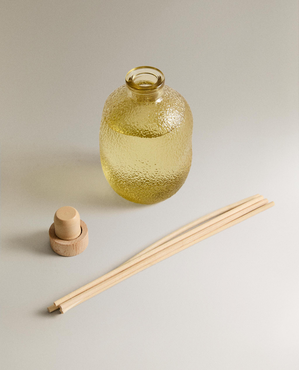 Zara Home Аромадиффузор Incense & Orange 180 мл, тростниковые палочки микадо, аромат восточный древесный, Коричневый