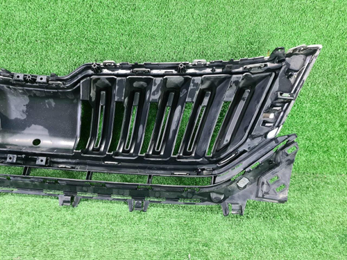 Решетка радиатора Skoda Kodiaq (2016-2022)