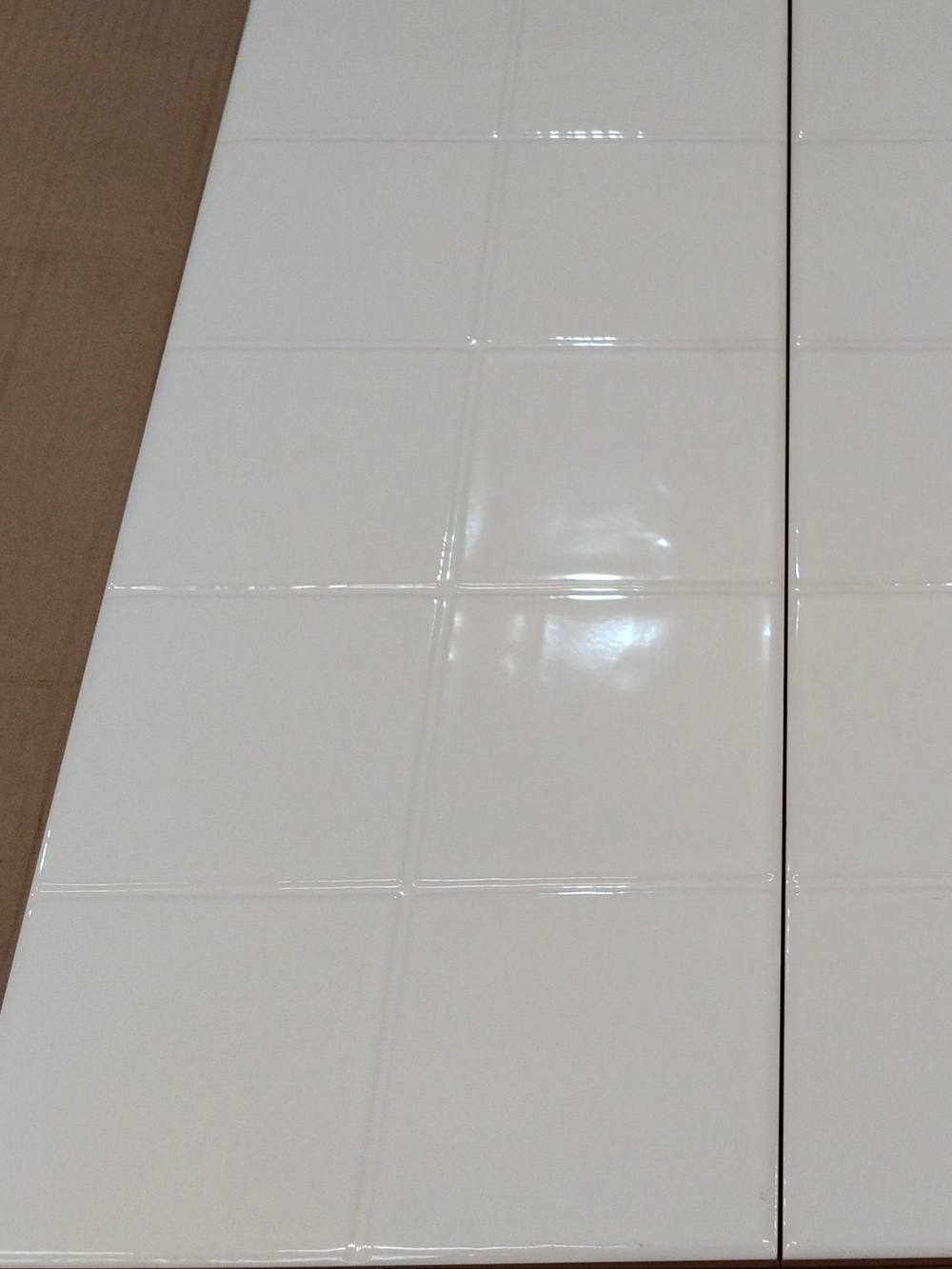 Mango white square wall 01 250х600 (1-й сорт)