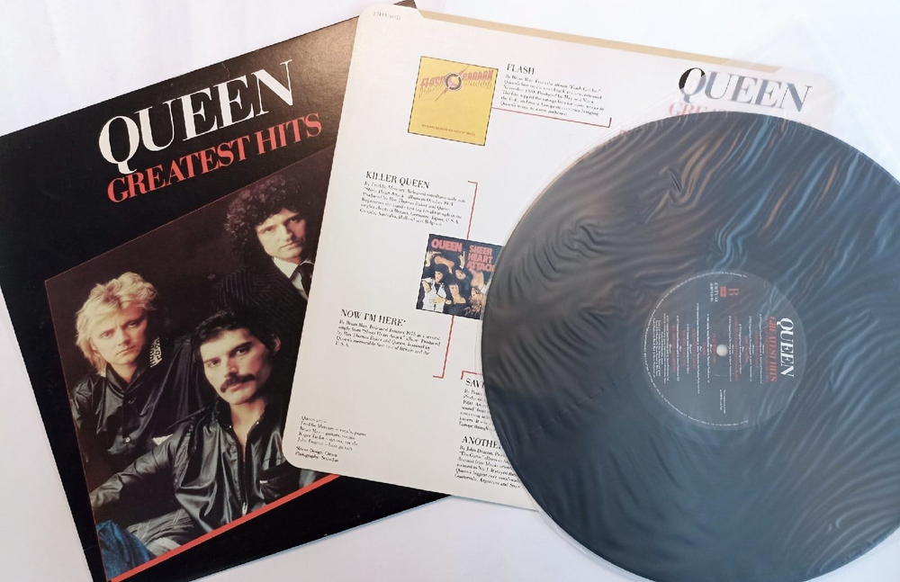 Винтажная виниловая пластинка Queen Greatest Hits (UK 1981)