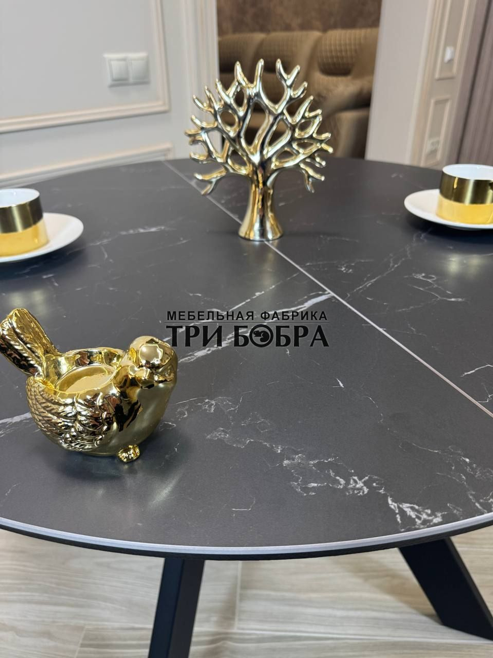 Круглый стол "Бонжур", керамогранит, черный мрамор