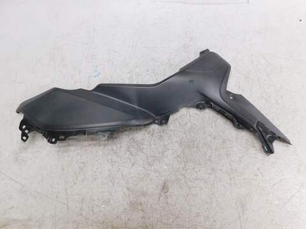 Пластик боковой правый Honda NC750S 83601-MGS-D100