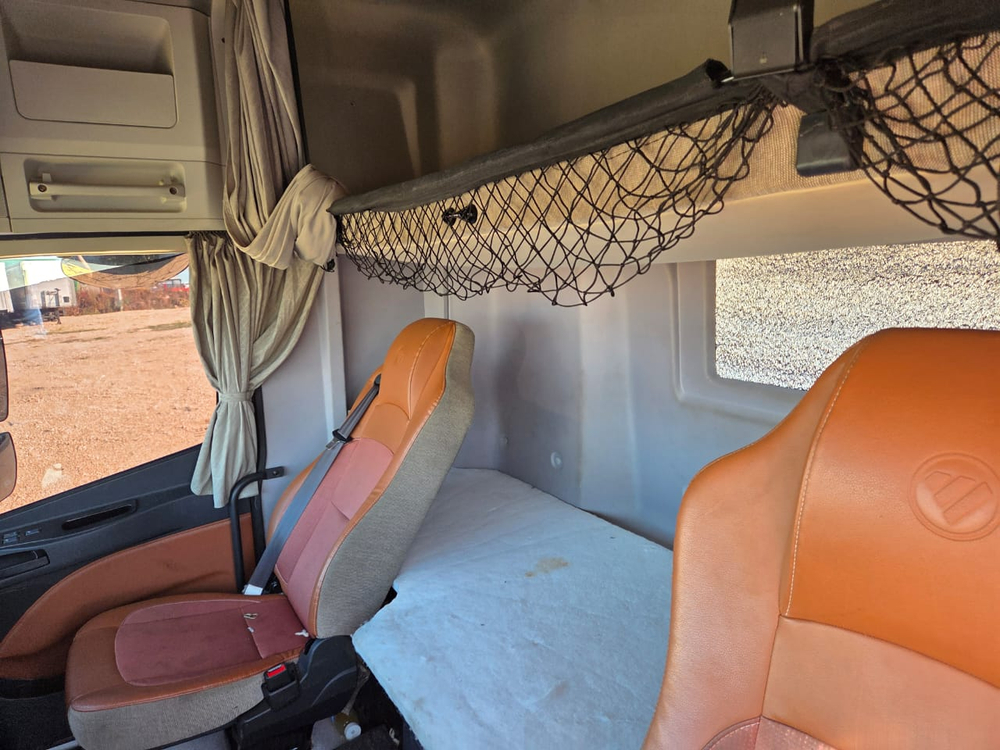 Foton AUMAN 4x2 Седельный тягач EST A 1846 AMT (Дизельный, 11,8 л, АТ, 470 л.с.)