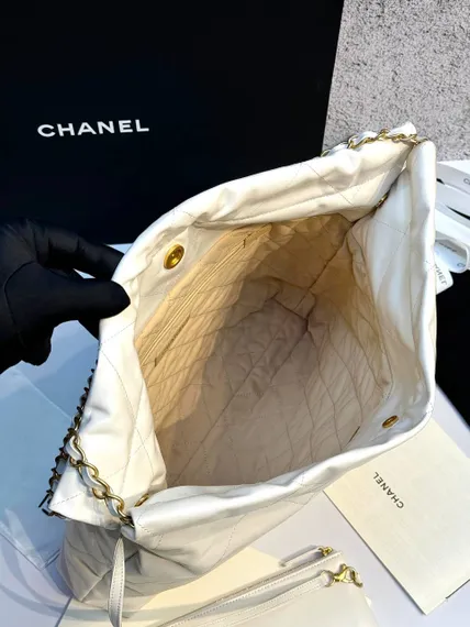 Сумка Chanel 22 белый