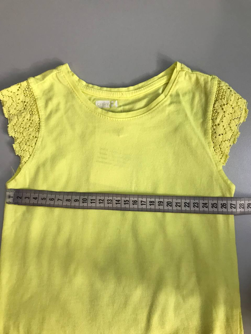 Футболка Crazy8 хлопковая, яркая на 4-5 лет