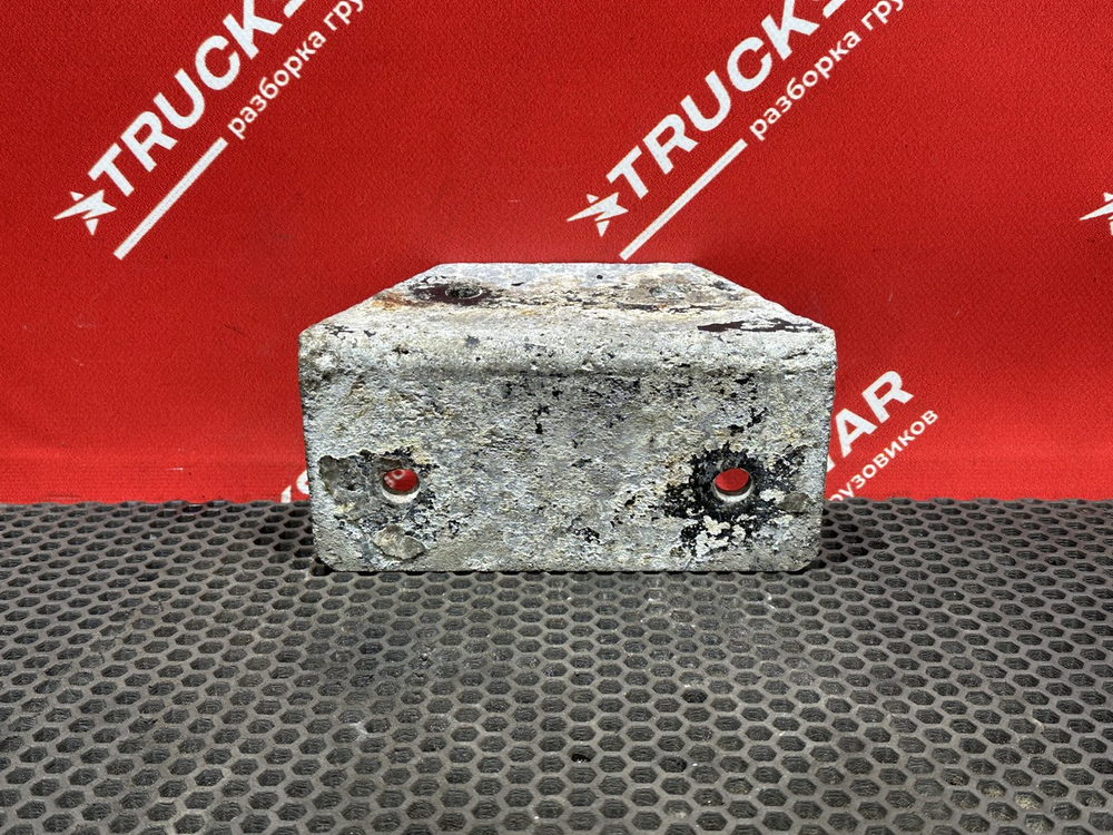 Кронштейн подушки передней заднего моста