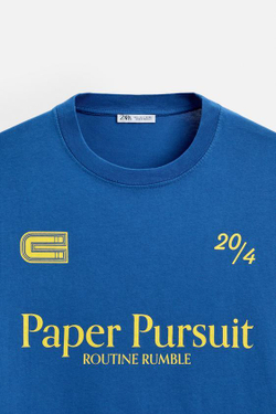 ZARA ФУТБОЛКА С ПРИНТАМИ И НАДПИСЯМИ, ЯРКО-СИНИЙ