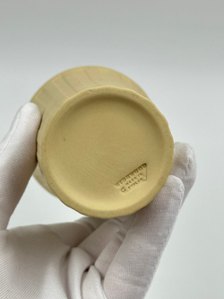 Ваза жёлтая Wedgwood