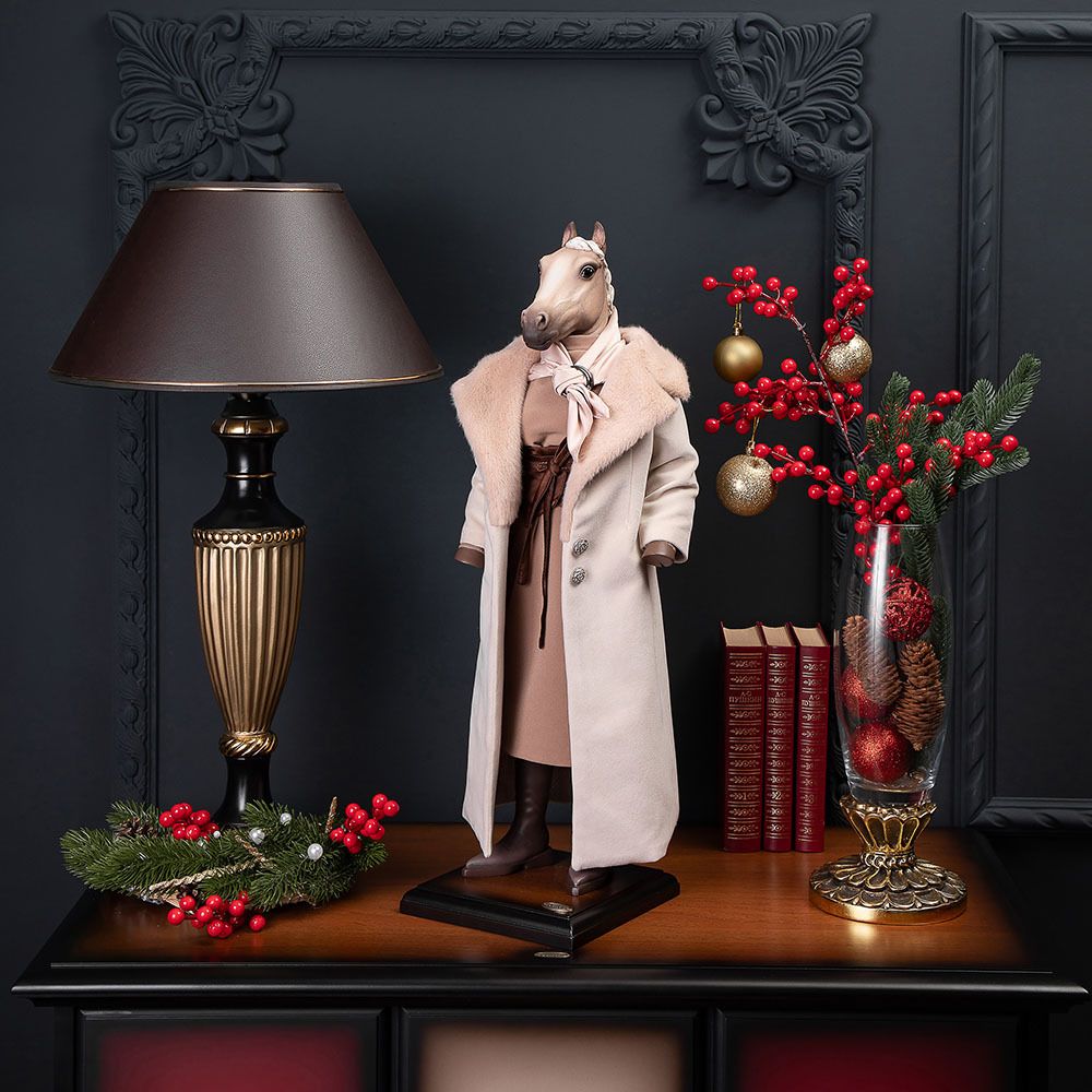 Кукла интерьерная коллекционная Лошадь леди Беатрис