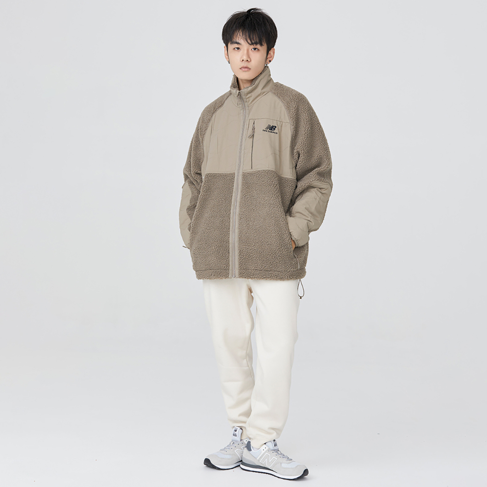 Куртки New Balance Logo, AMJ23326-DRI