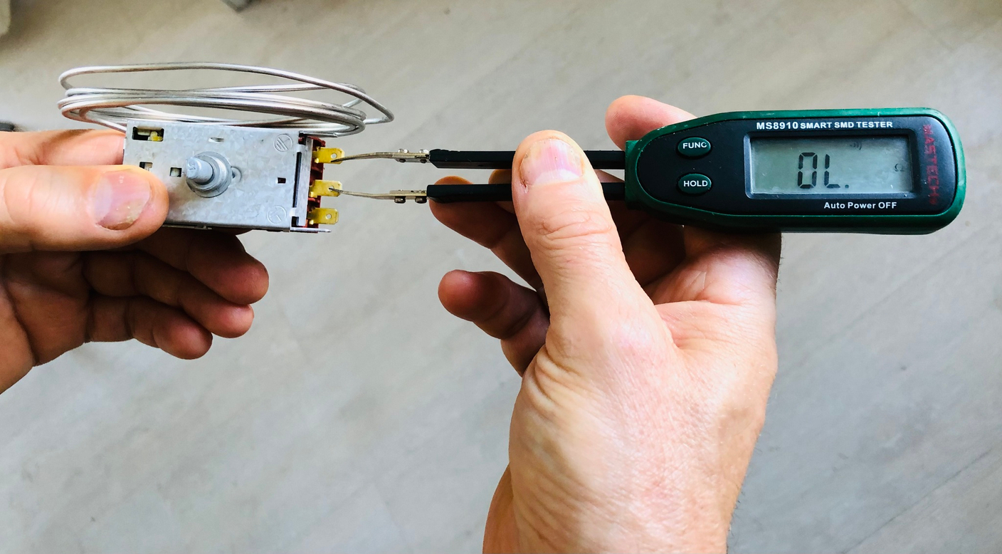 Компрессор не отключается? Не спешите менять термостат! Реальная история, которая сэкономит вам деньги.