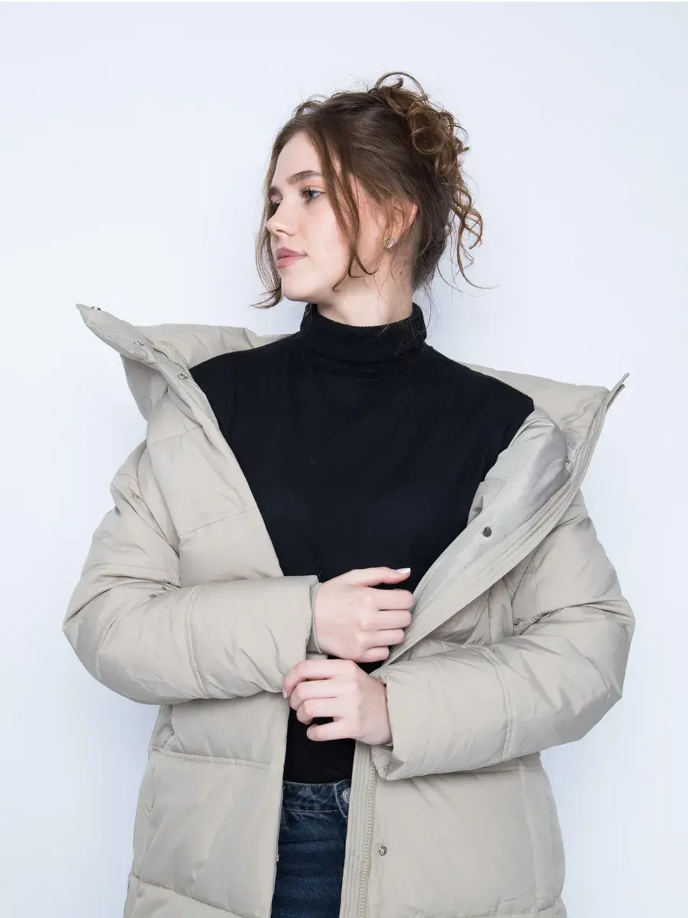 Куртка зимняя удлиненная с капюшоном