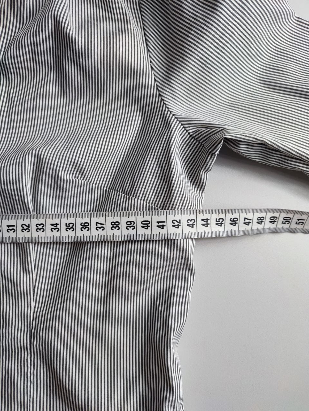 Блузка H&M лаконичная 42 размер