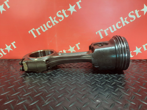 Поршень с шатуном