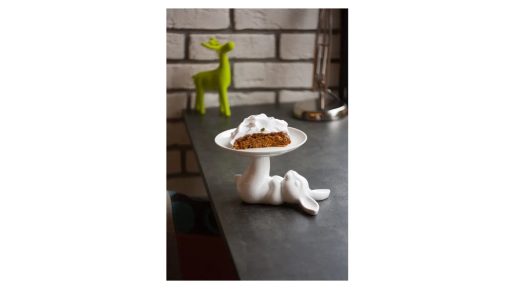 Блюдо на ножке Claystreet Мини Кролик 18 см