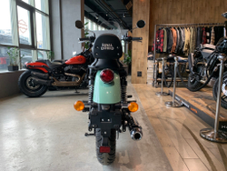 Royal Enfield Meteor 350 Aurora Green