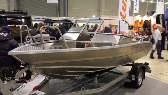 Катер алюминиевый TUNA 460 DC