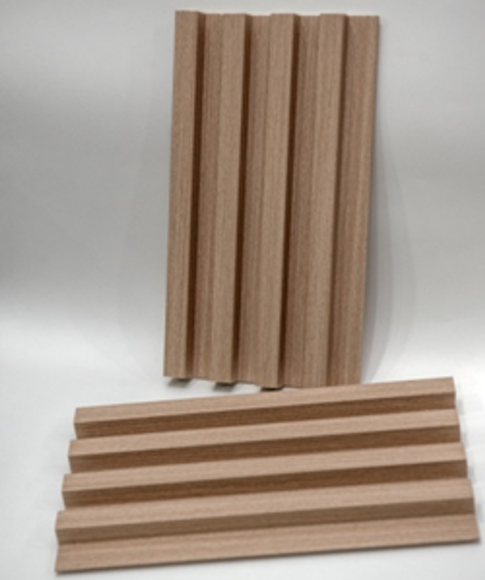 Вертикальные ламели,  натуральный светлый