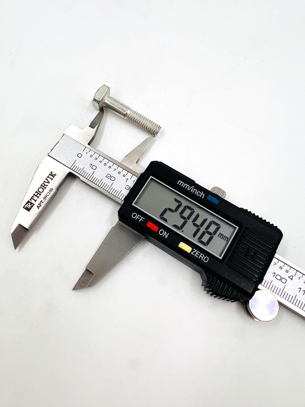 Болт клеммы аккумулятора для автомобилей марки ВАЗ М6х30 комплект 2 шт