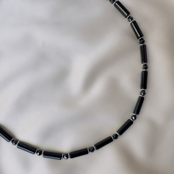 Чокер "Линия силы" с агатом и шпинелью