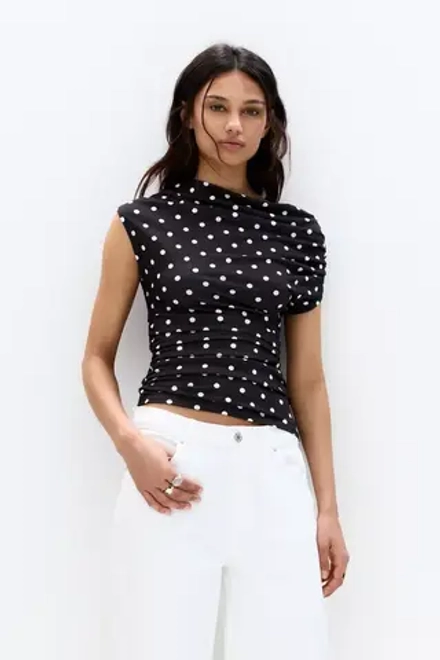PULL&BEAR Топ асимметричный в горошек, черный