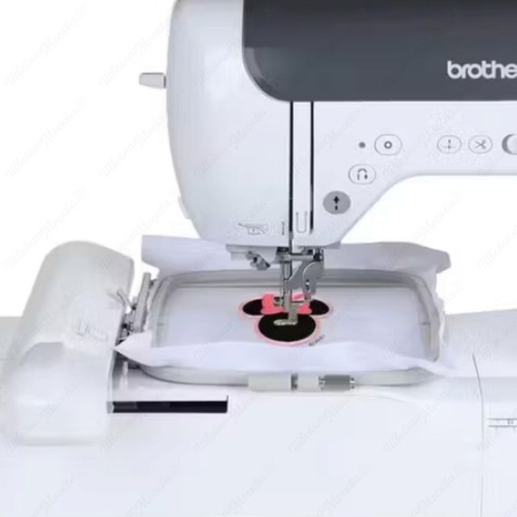 Швейно-вышивальная машина Brother SE2100Di Disney