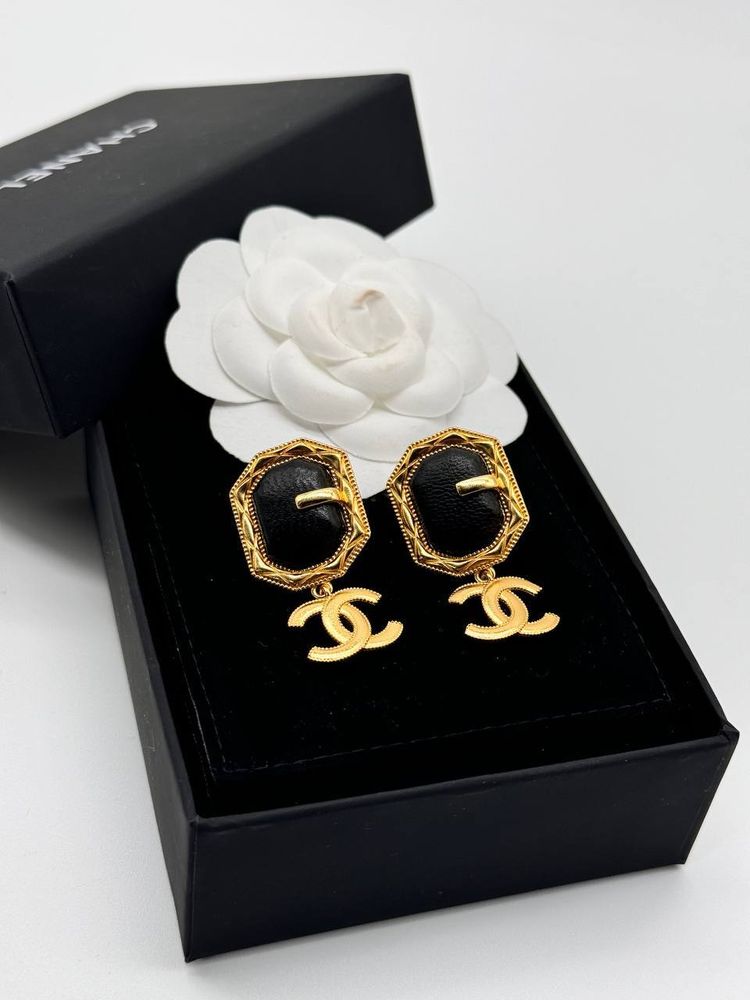 Серьги CHANEL
