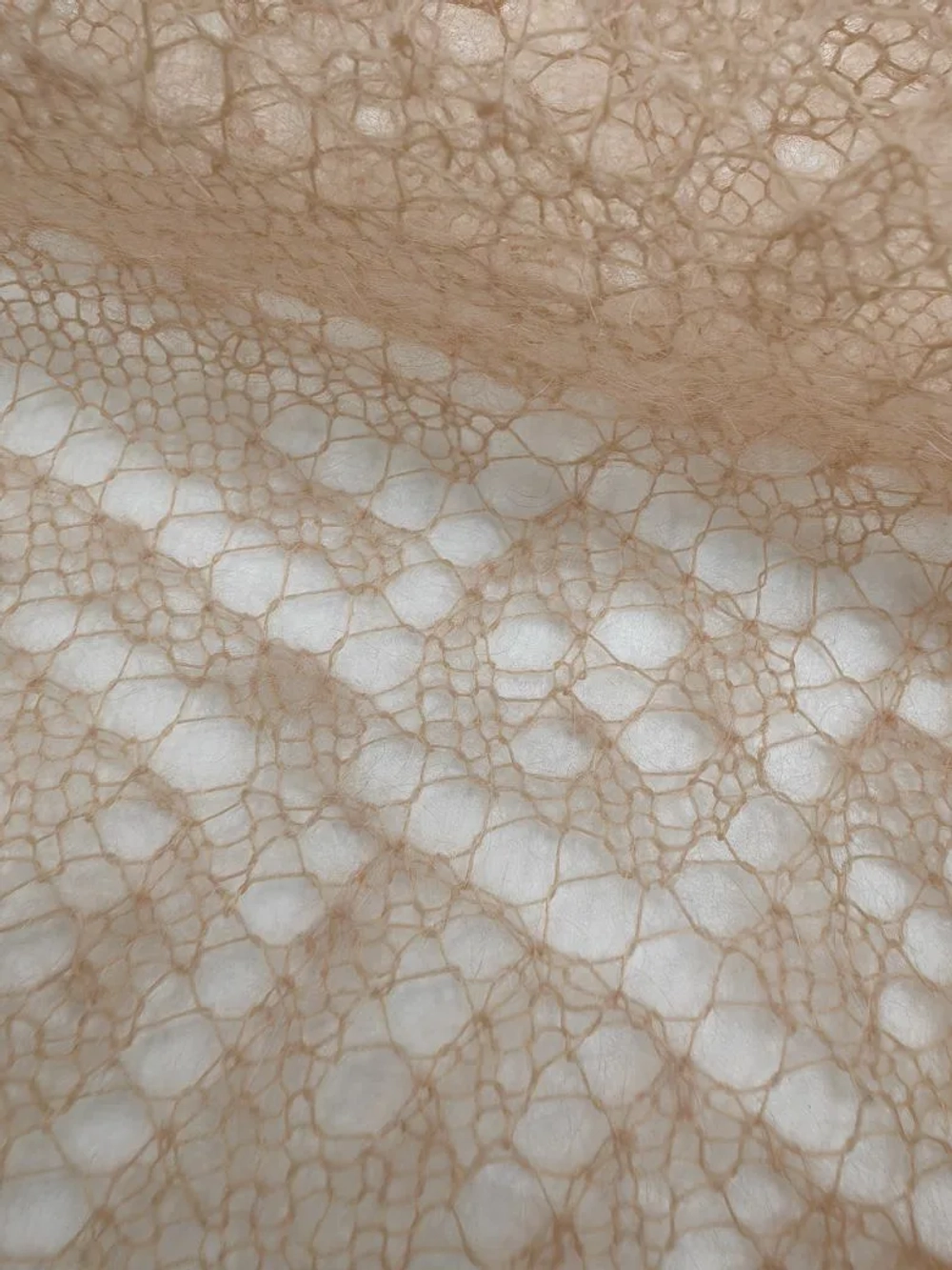 Оренбургский пуховый платок-паутинка А120-29 бежевый