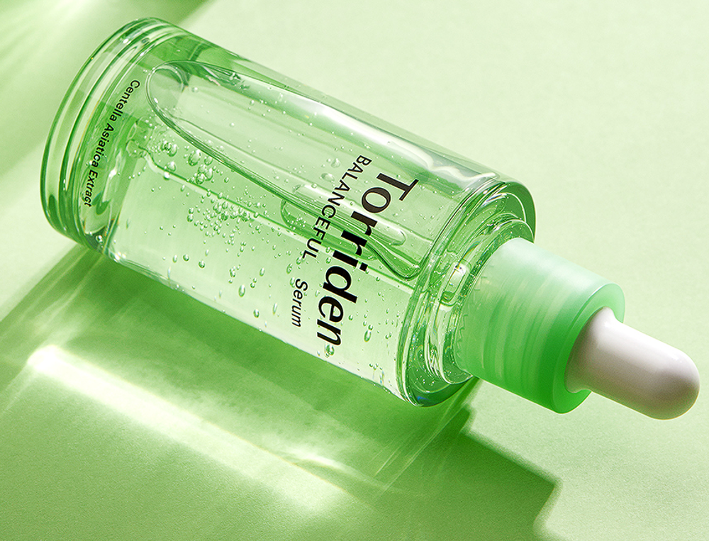 TORRIDEN Успокаивающая сыворотка для чувствительной кожи Balanceful Cica Serum 50 ml. (Срок годности до 12.11.2026)