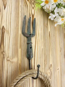 Iron Garden Крючок настенный Вилка Садовника