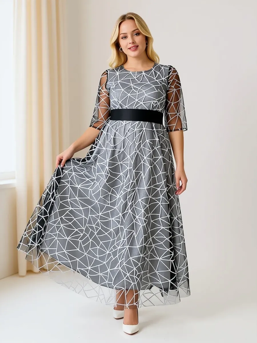 Платье вечернее блестящее