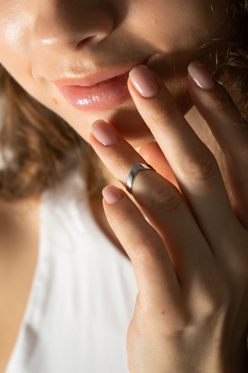 Фаланговое кольцо "Галочка"