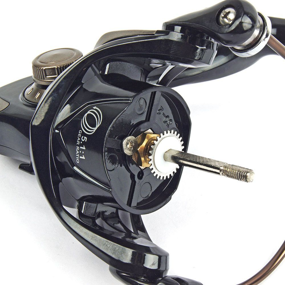 Катушка безынерционная Racer 2500