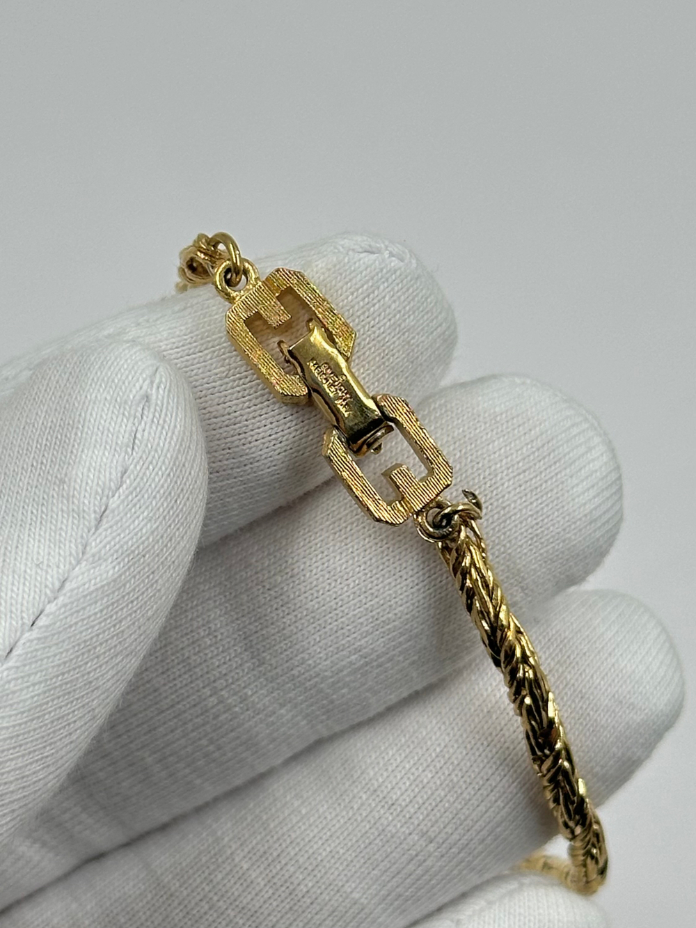 Браслет Givenchy