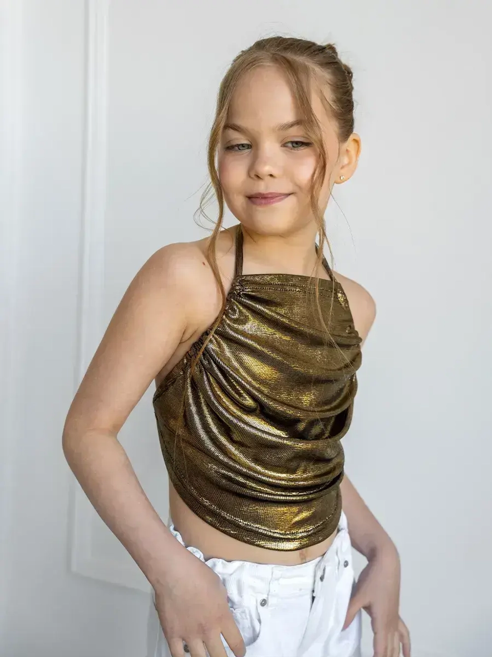 Летний топ для девочки на завязках