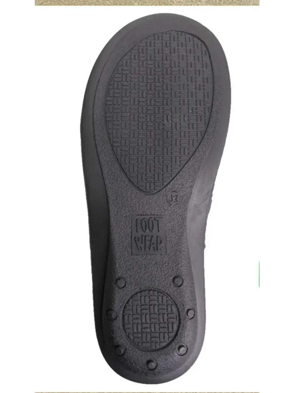 Шлепанцы из натуральной кожи