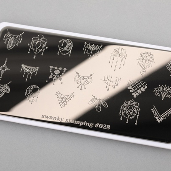 Пластина Swanky Stamping №28