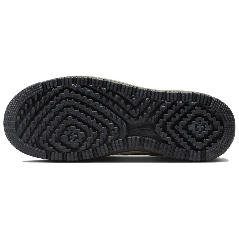 Кроссовки Nike Air Force 1 Luxe