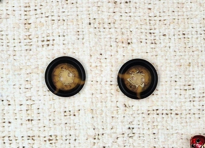 Пуговица костюмная, d 1,8 см