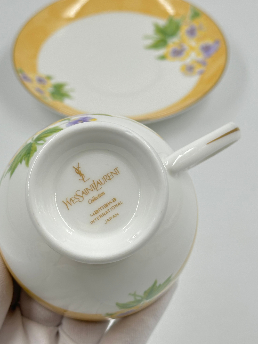 Чайная пара с виолой Yves Saint Laurent
