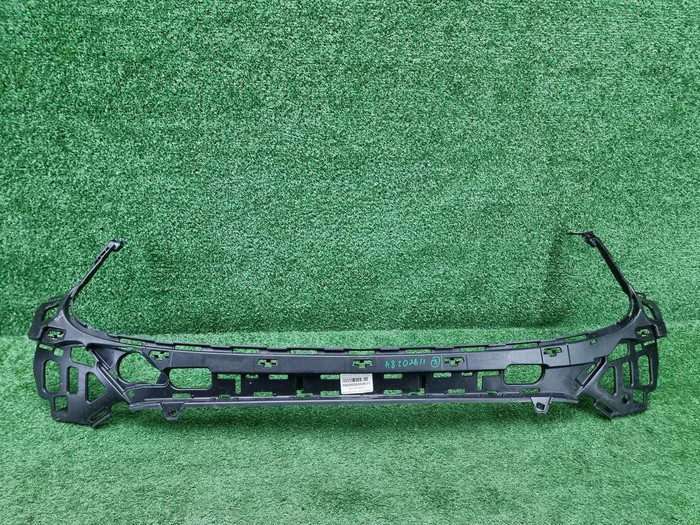 Кронштейн бампера Mercedes GLC X253 (19-22) AMG