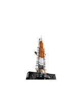 Конструктор Technic 42221 NASA Artemis SLS HeavyLift Rocket