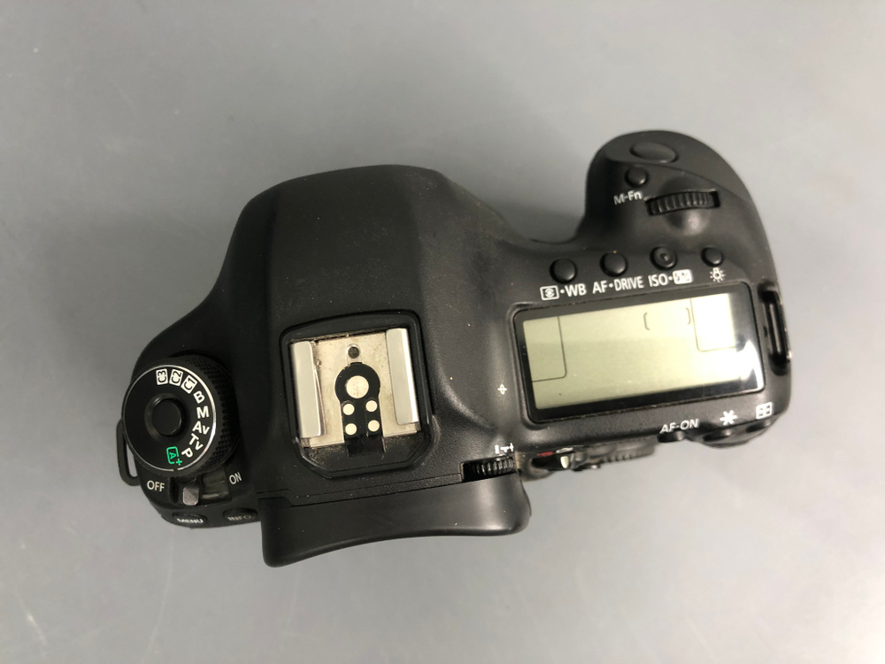 Canon EOS 5D Mark III (13.300 кадров)