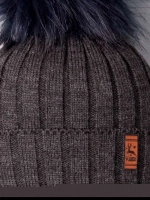 Шапка зимняя для мальчика на завязках и снуд