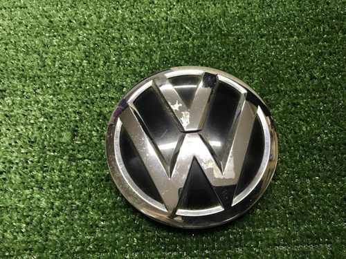 Эмблема решетки радиатора VW Polo sedan 5 (15-20)