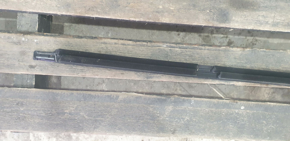 Молдинг двери задней левой Mercedes E (W213) 16-нв Б/У Оригинал A2137302305